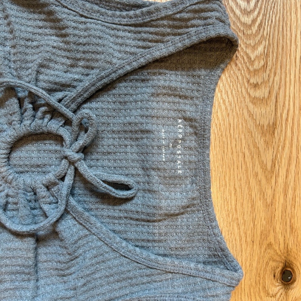 Gray Ribbed Crop Top - Picture 2 of 3